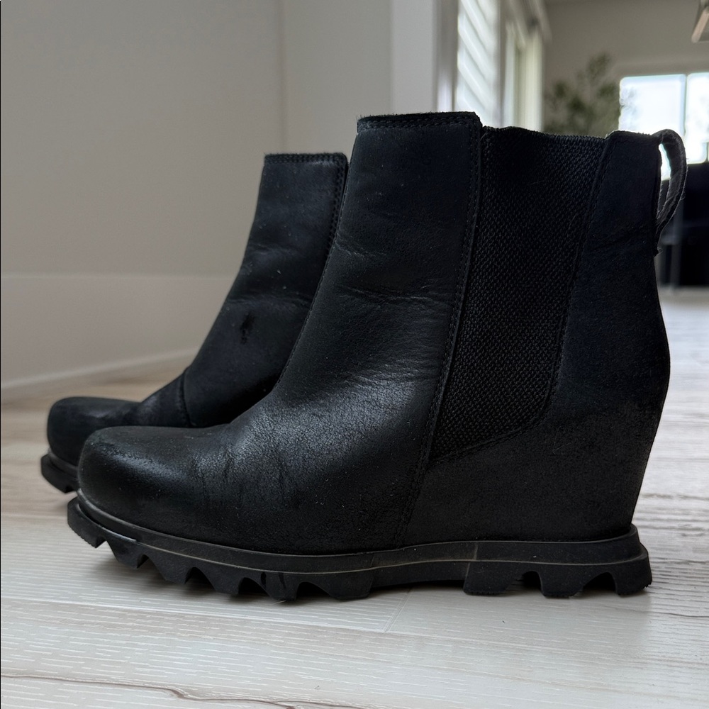 Sorel Black Wedge Ankle Boots